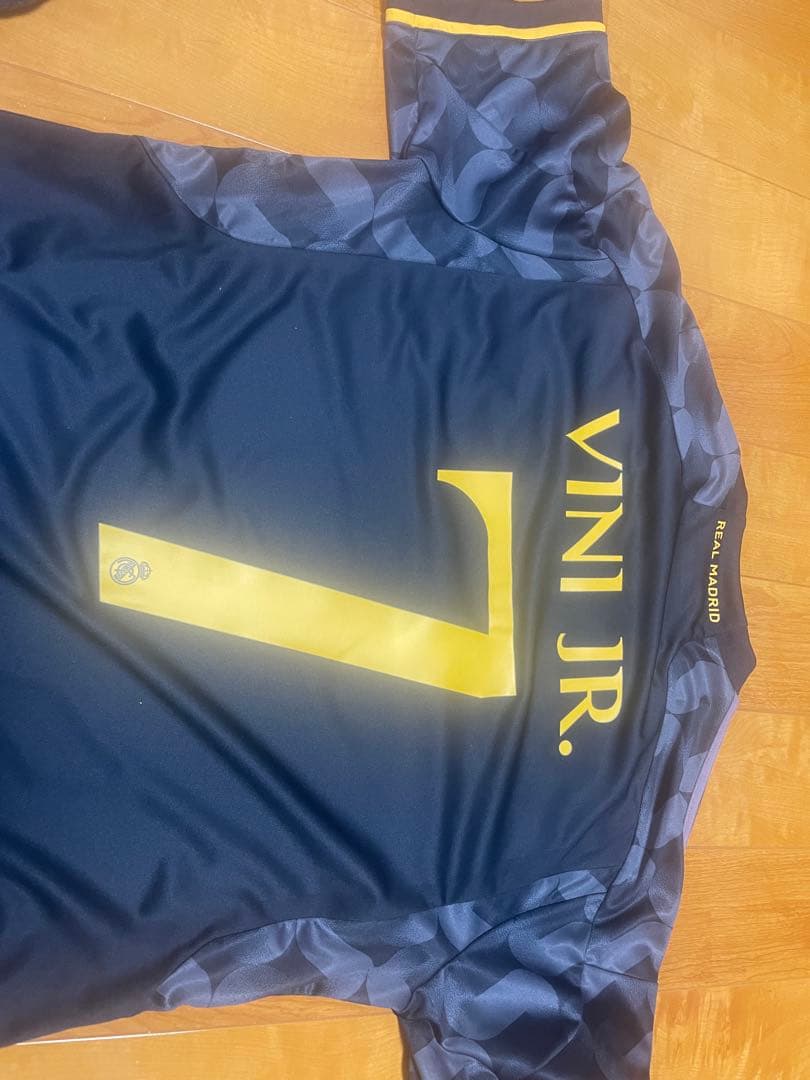 レアル・マドリード　ヴィニシウス　半袖　ユニフォーム