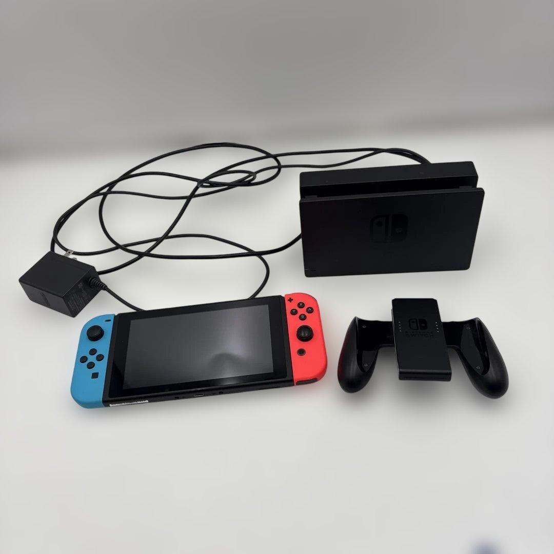 美品　ニンテンドースイッチ　Nintendo Switchネオン