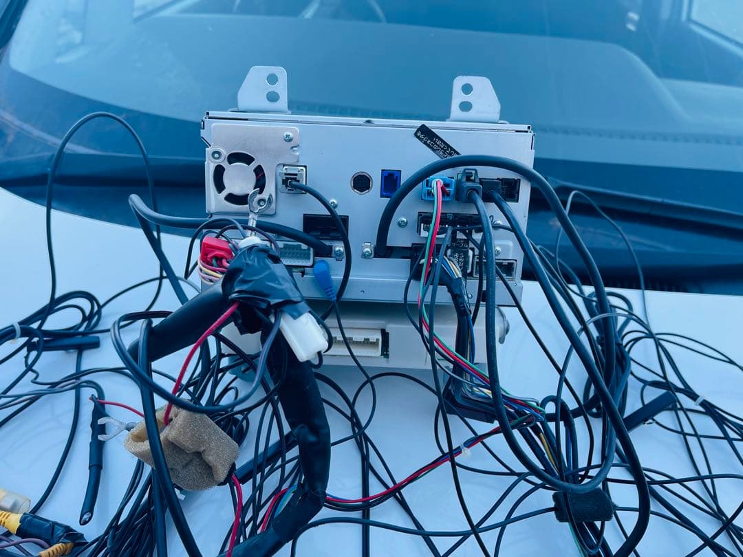 Alpine Bluetoothユニット モニター付き 8インチ