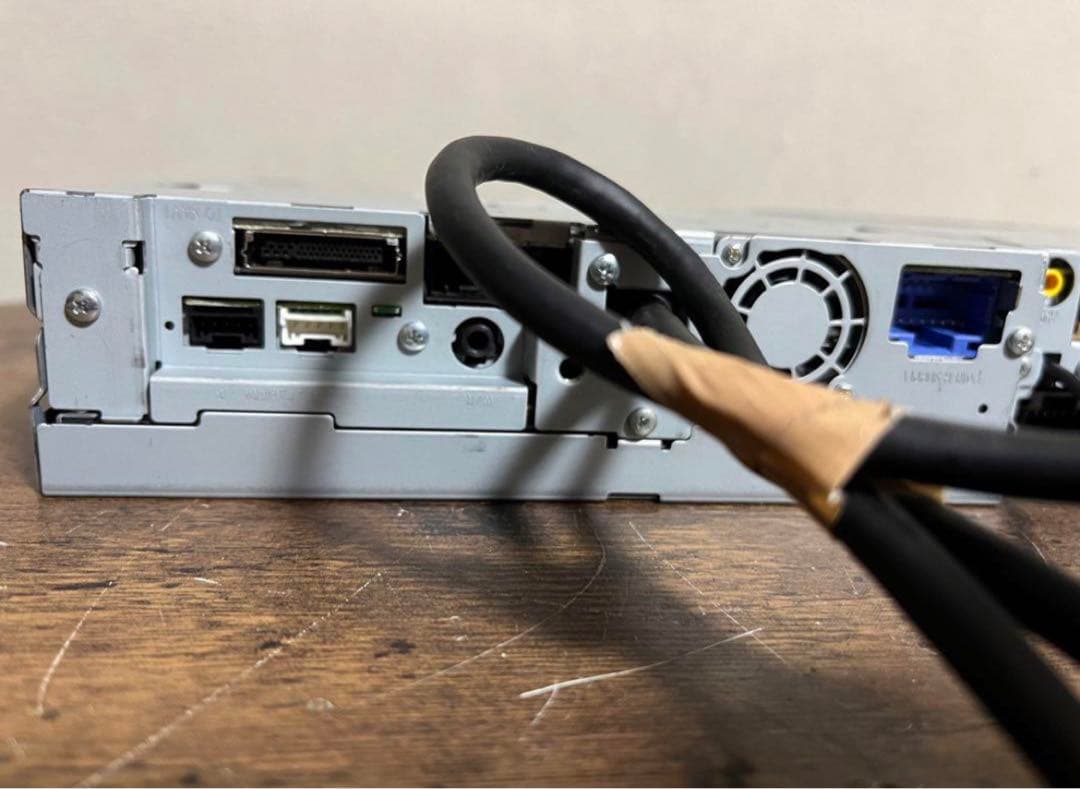 カロッツェリア CARROZZERIA 【AVIC-VH0009】2021