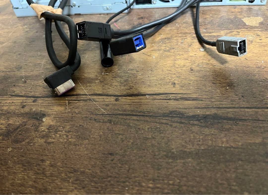 カロッツェリア CARROZZERIA 【AVIC-VH0009】2021