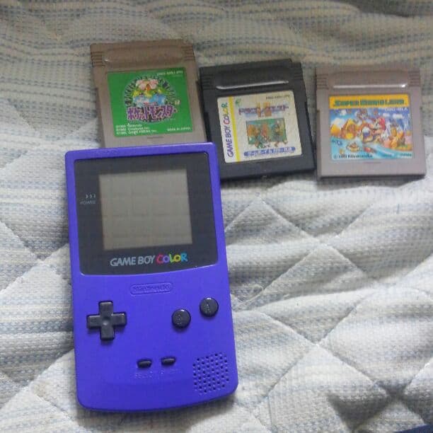 ゲームボーイカラーとドラクエ、マリオ、ポケモンセット