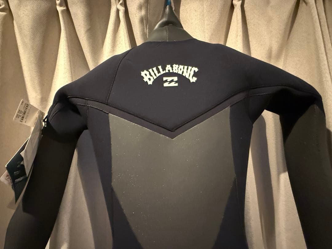 専用BILLABONG ビラボン ガルウィングジップ セミドライ ＭＬ新品