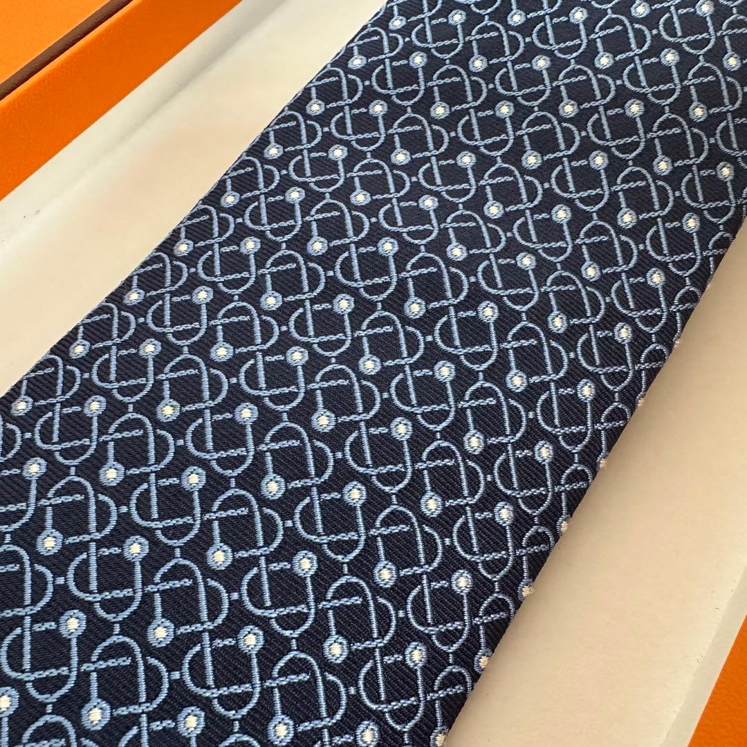 新品未使用品✨HERMES エルメス 最高級ネクタイ PETITS COEURS