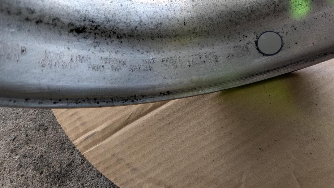 アルコア　ホイール　　17.5×6.00　　オフセット135