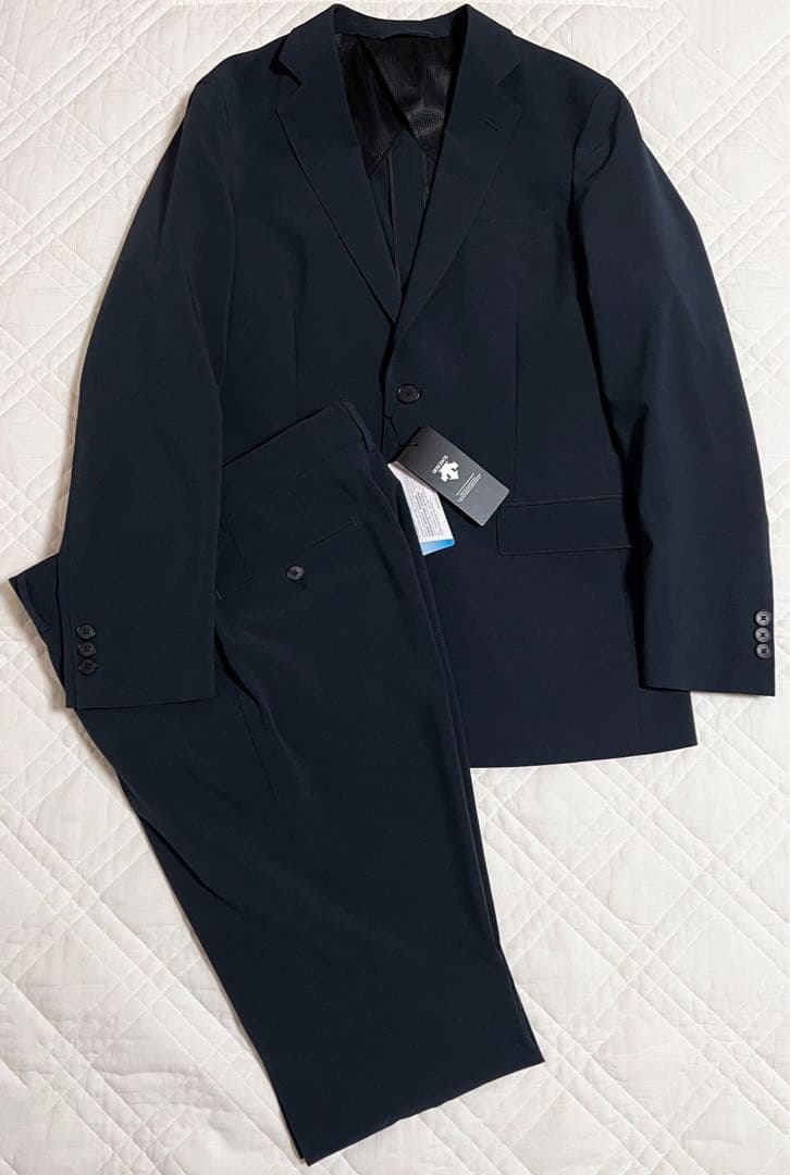新品 タグ付き DESCENTE スーツ クールマックス ブルー 織柄 A5