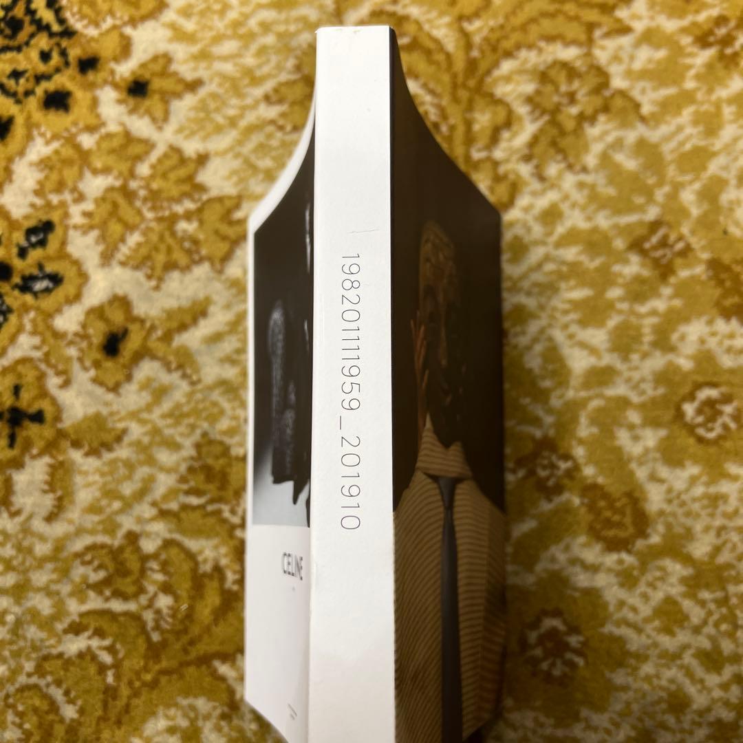 【希少 コレクター向け】CELINE アートブック 1982–2019｜
