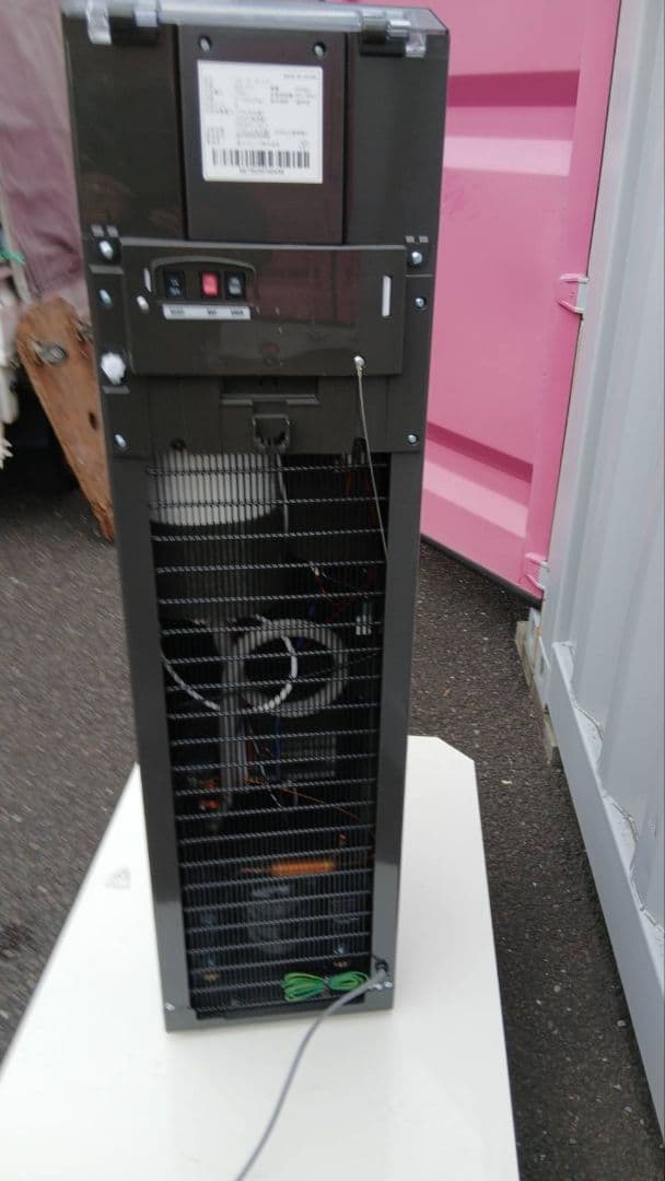 ウォーターサーバー エブリィフレシャス　tall BSS-311　カートリッジ付