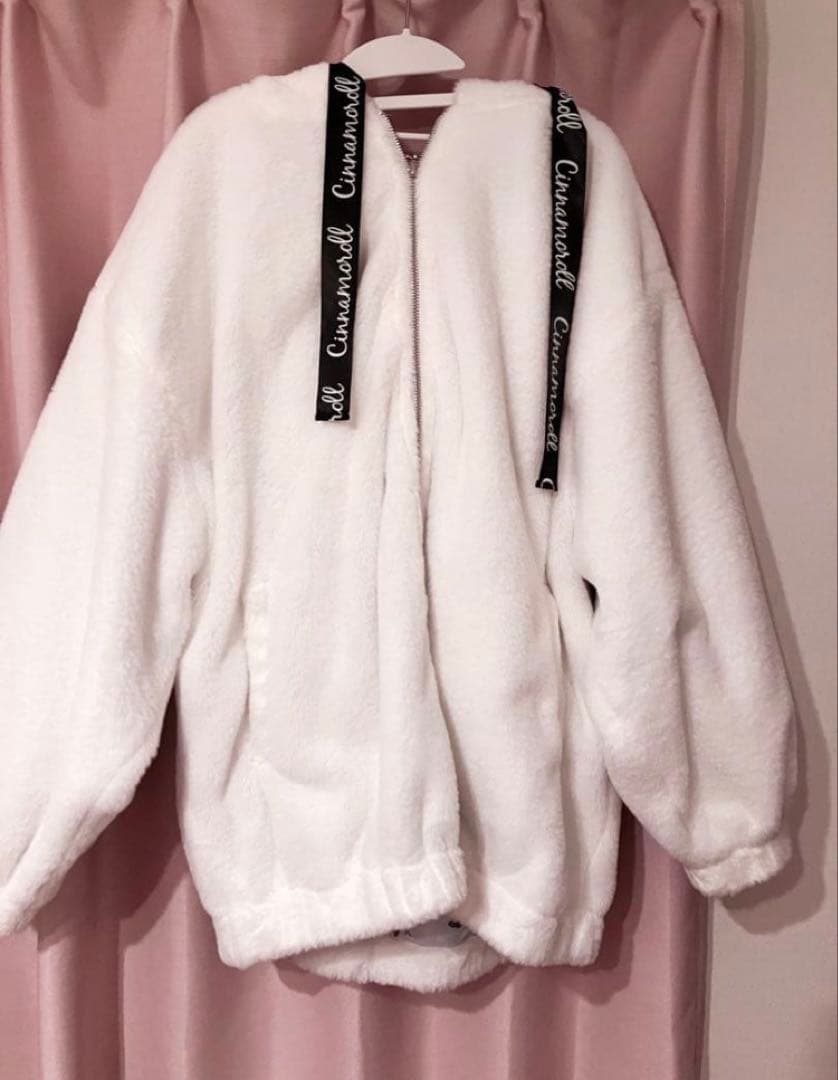 サンリオ うさ耳 ファーパーカー アウター シナモン LIZLISA 風