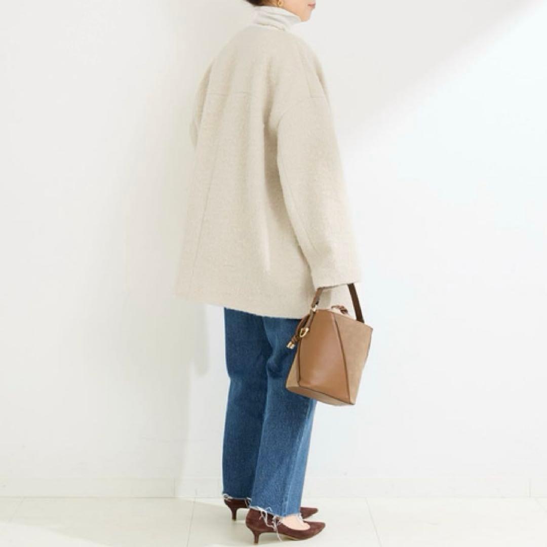 極美品 シンプリシテェ 24AW ブークレーノーカラーミドルコート ふんわり