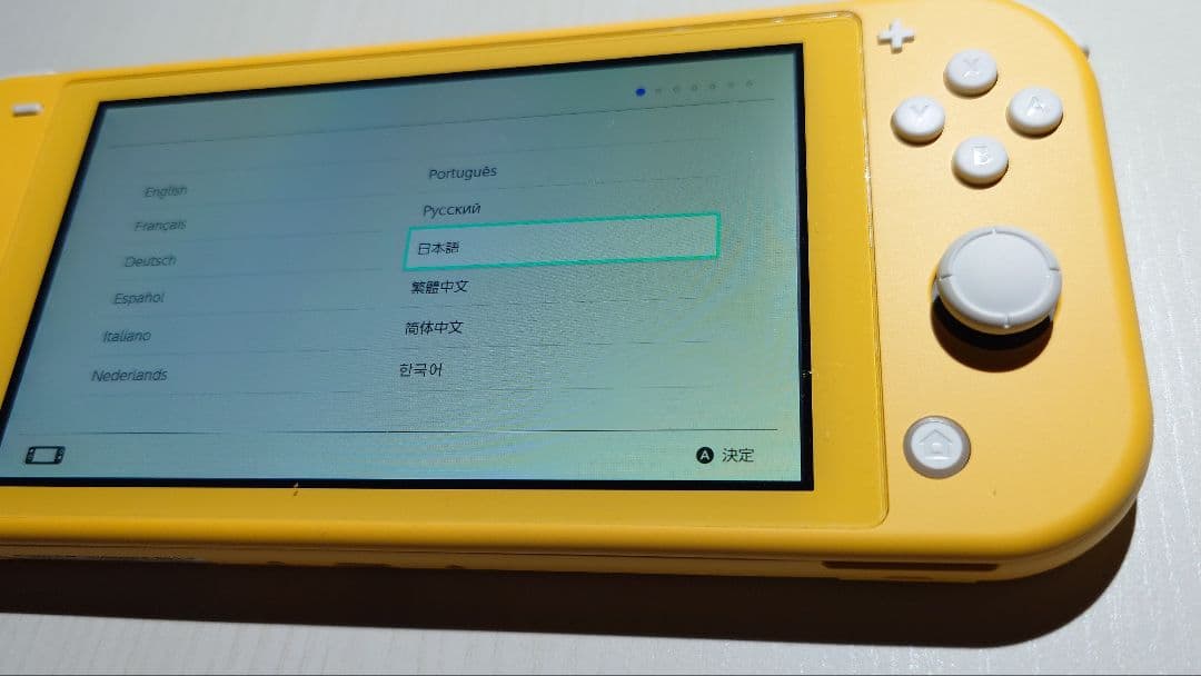 画面ヤケあり　ニンテンドースイッチライト本体　箱付き