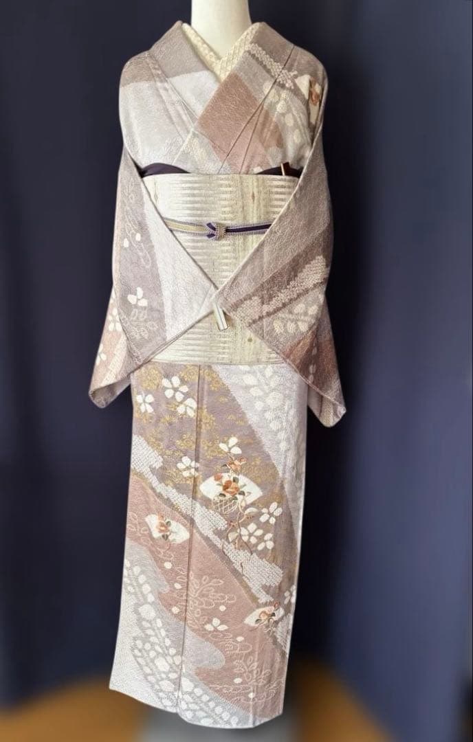 ★マルさま専用★銀座老舗きしや 絞りと刺繍　絹の艶としなやかさ　最上級の品