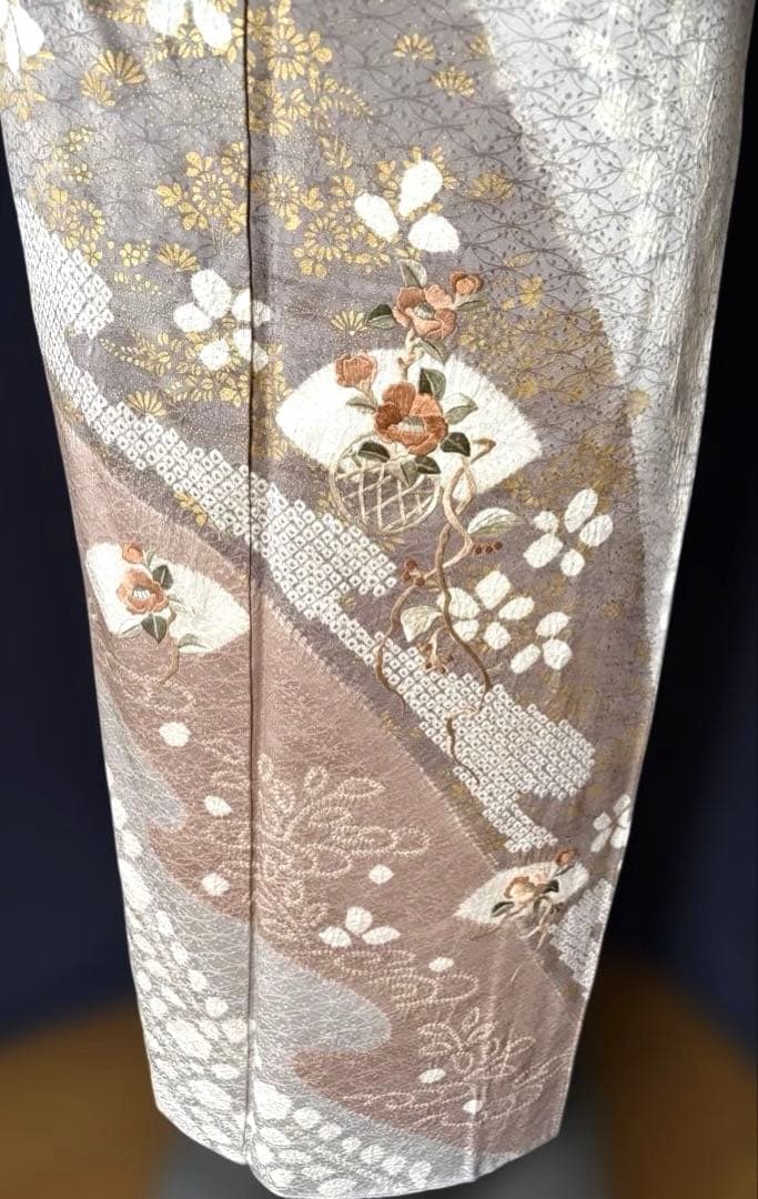 ★マルさま専用★銀座老舗きしや 絞りと刺繍　絹の艶としなやかさ　最上級の品