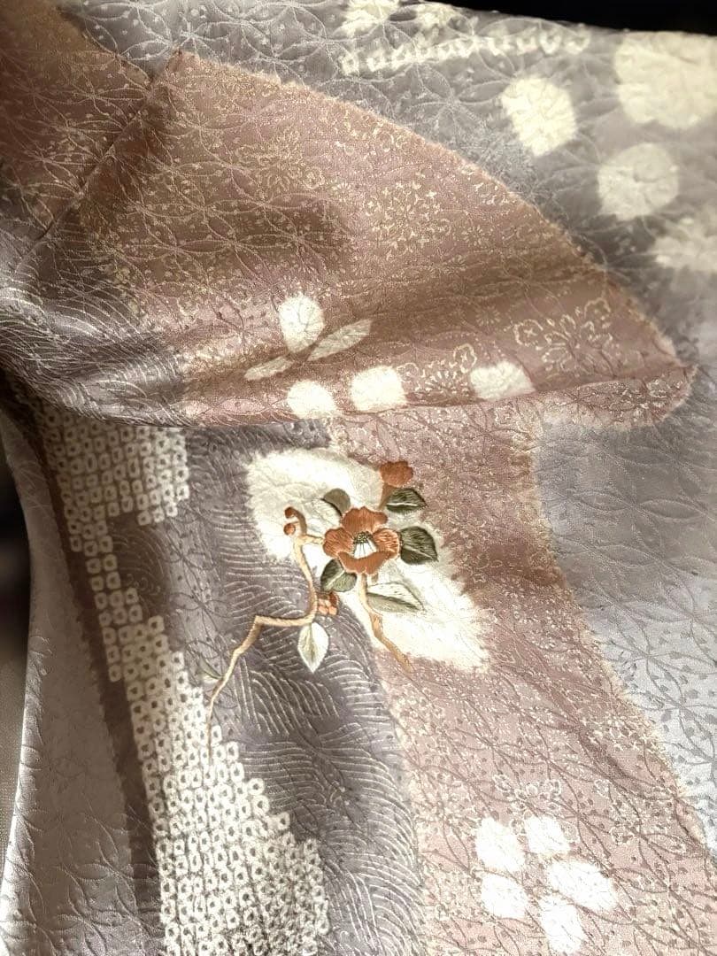 ★マルさま専用★銀座老舗きしや 絞りと刺繍　絹の艶としなやかさ　最上級の品