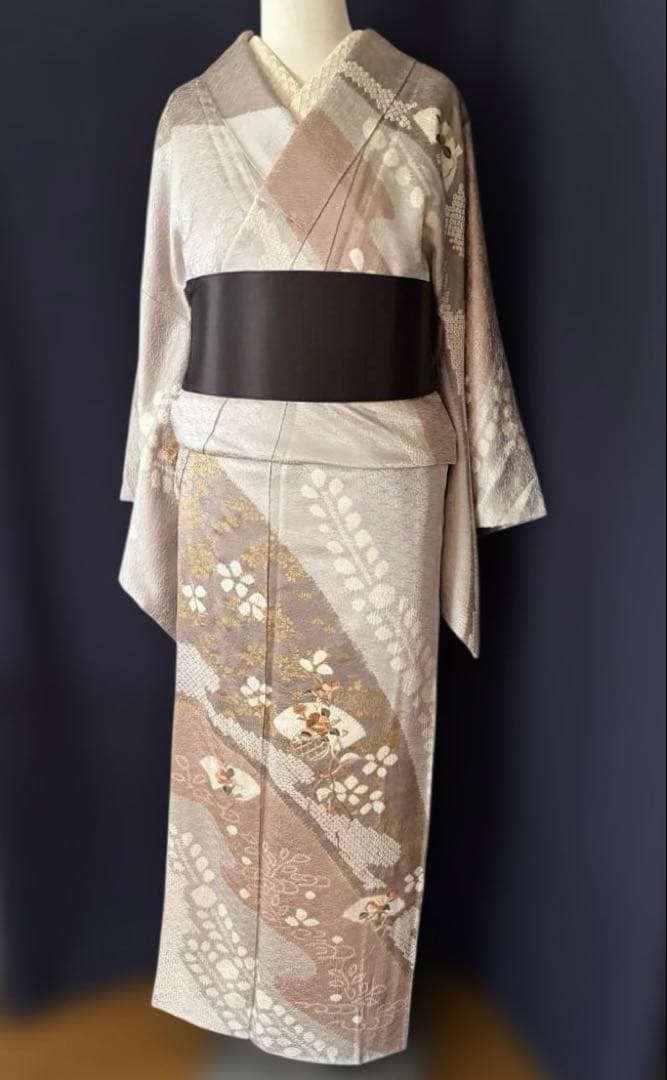 ★マルさま専用★銀座老舗きしや 絞りと刺繍　絹の艶としなやかさ　最上級の品