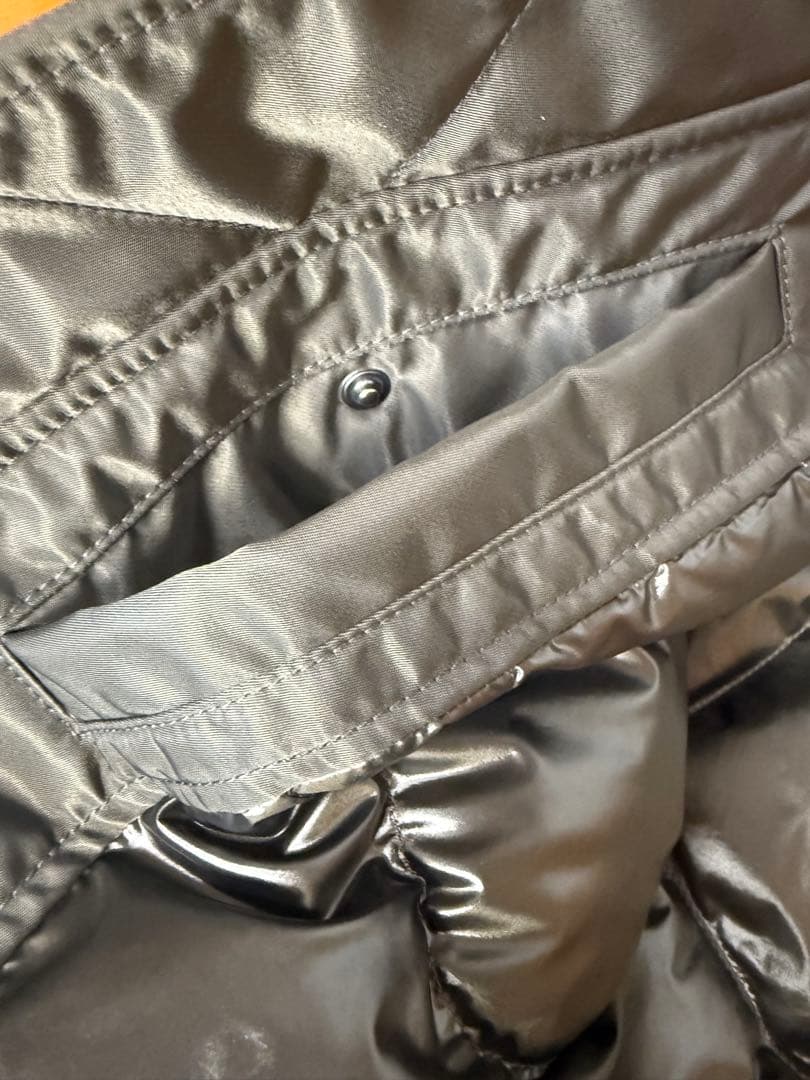 ユニクロ +J ハイブリッドダウン　オーバーサイズ MA-1 ジャケット