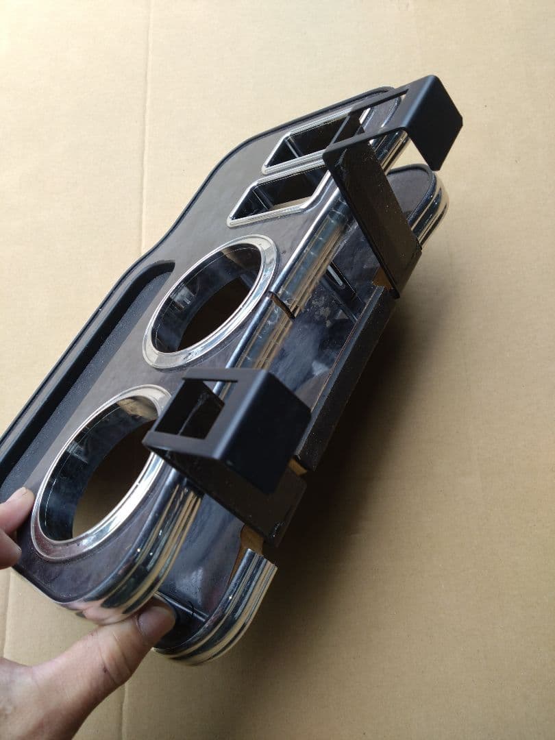 キャラバン　nv350 フロント　センター　テーブル　中古