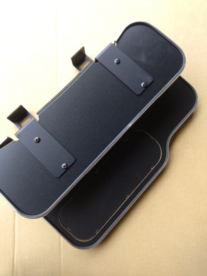 キャラバン　nv350 フロント　センター　テーブル　中古