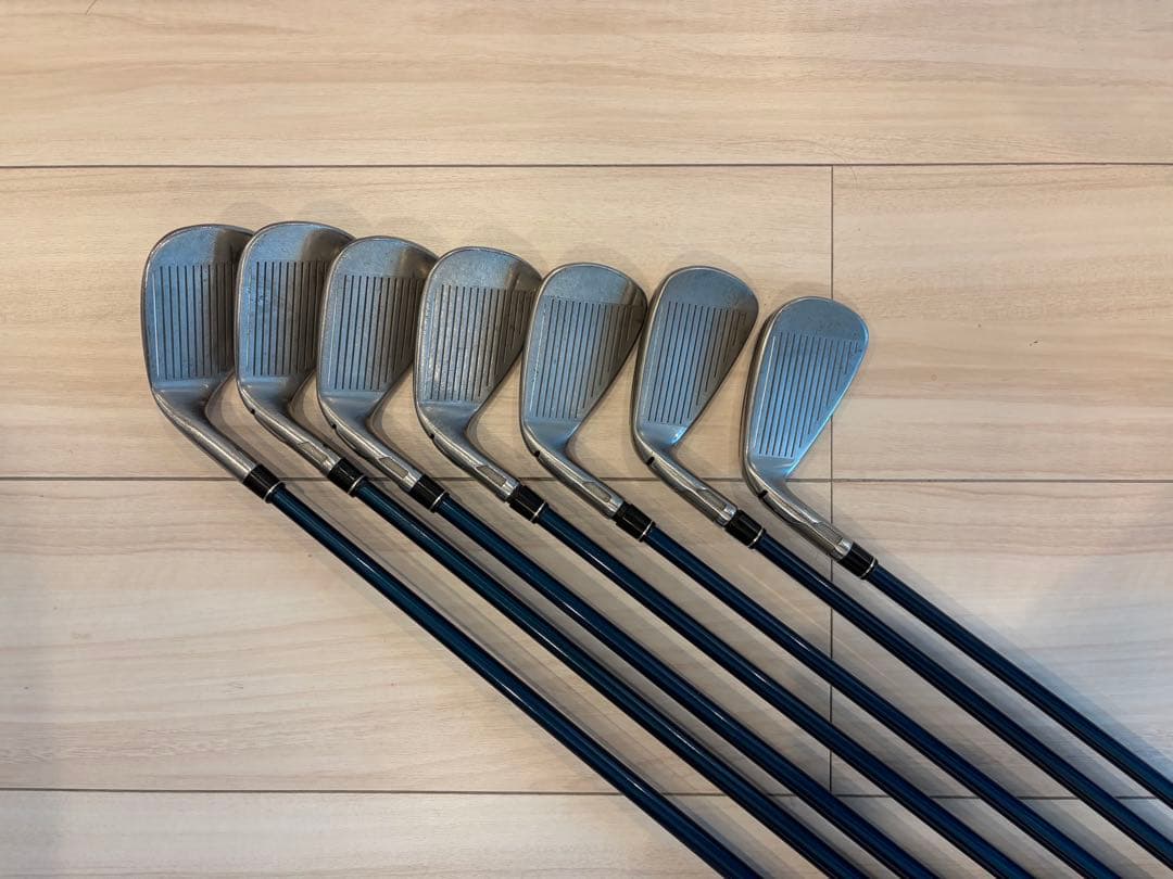 SIM2 max アイアン 7本セット　カーボンR