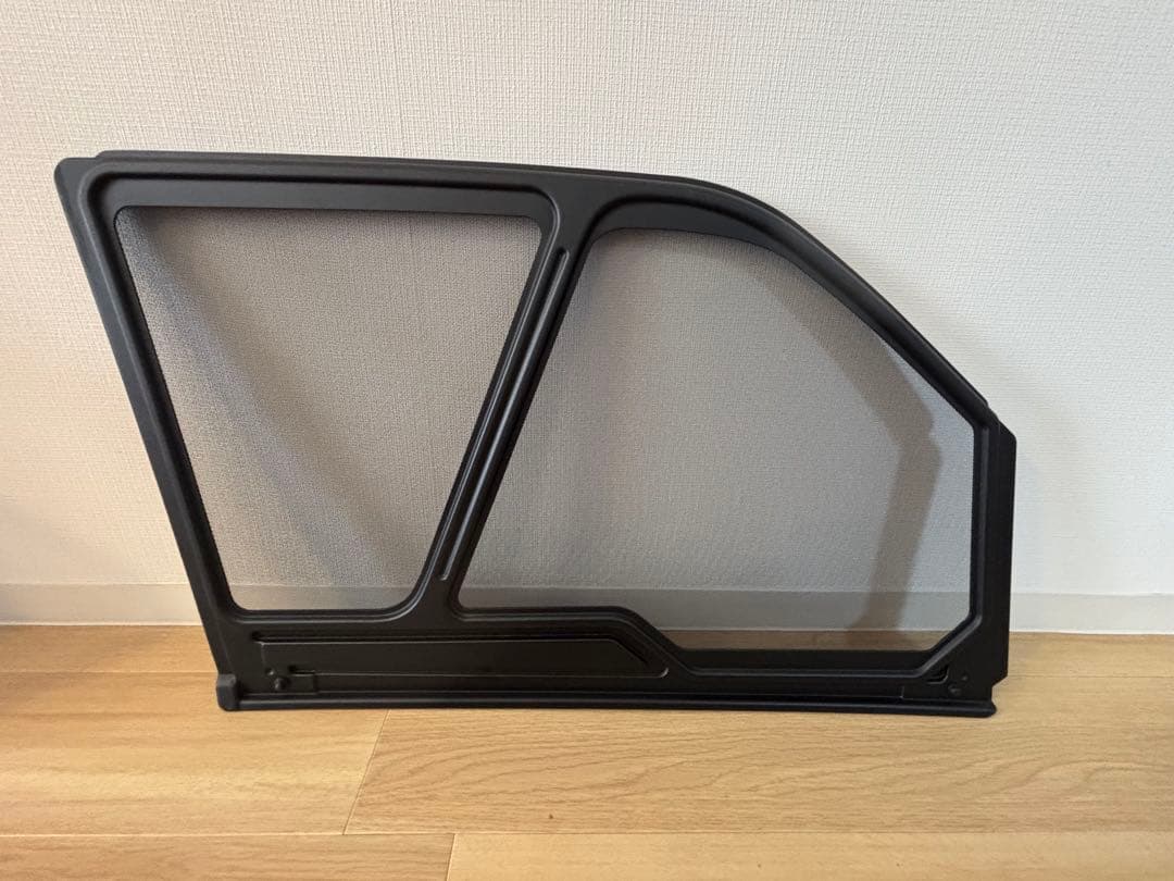 純正　ボンゴ•フレンディ•フリーダ　網戸（フロントドア用）