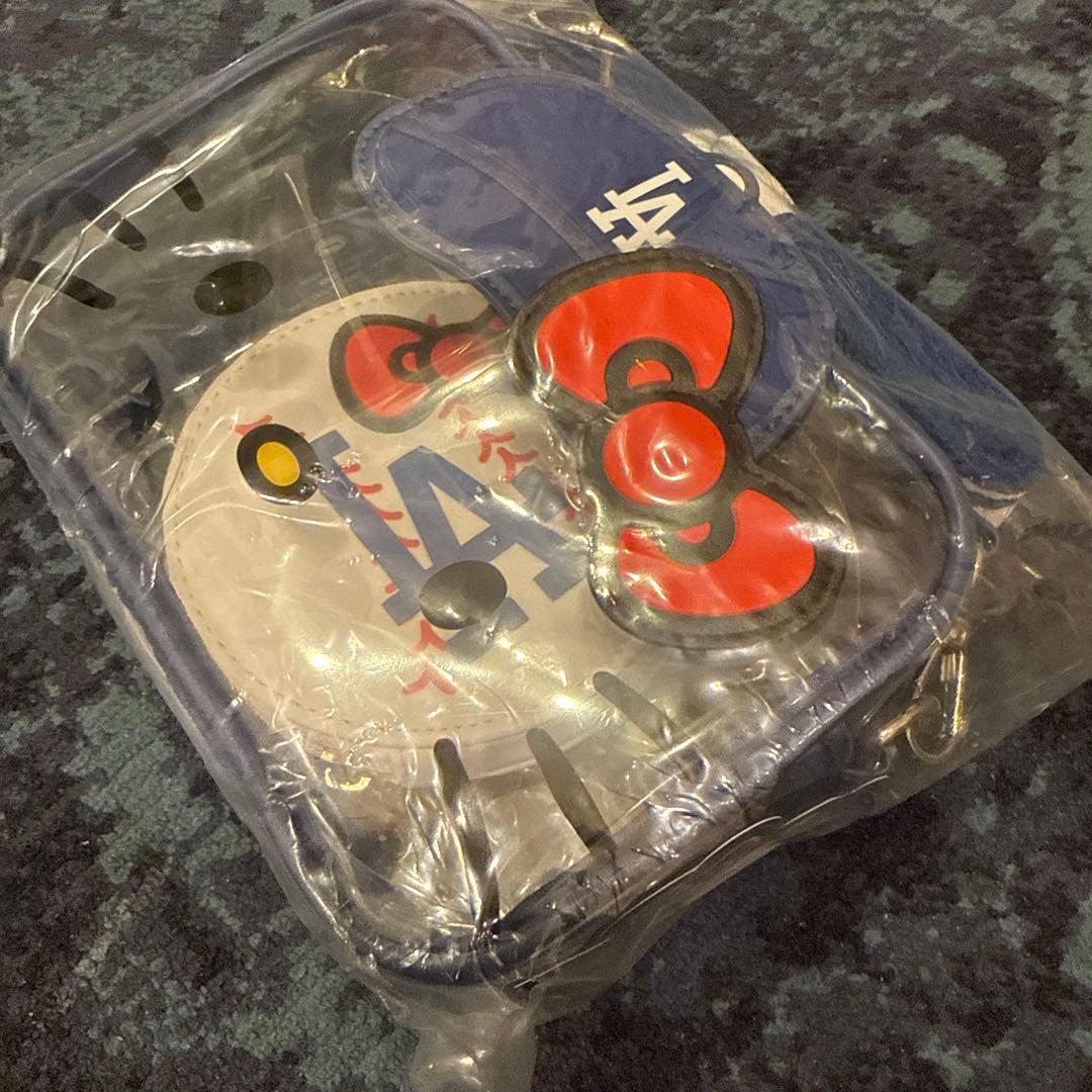 ハローキティ LAドジャース コラボバッグ