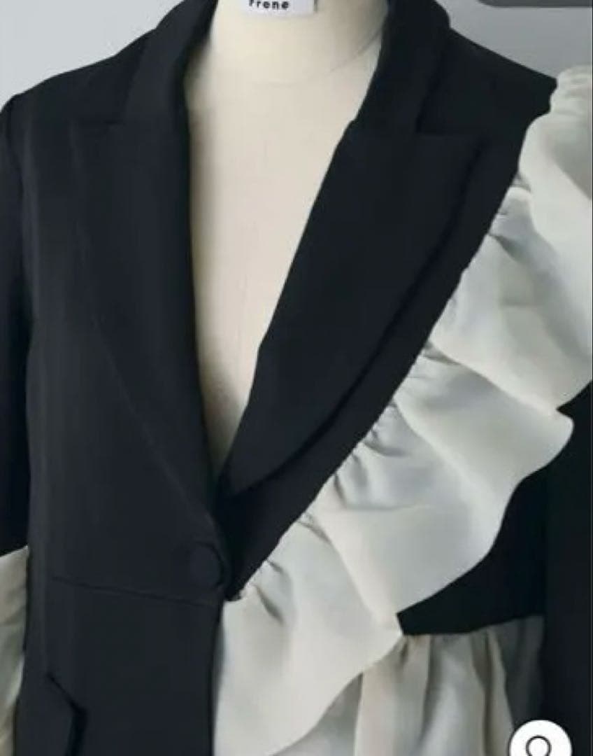 完売品❗️ freneアシメフリルマニッシュジャケット