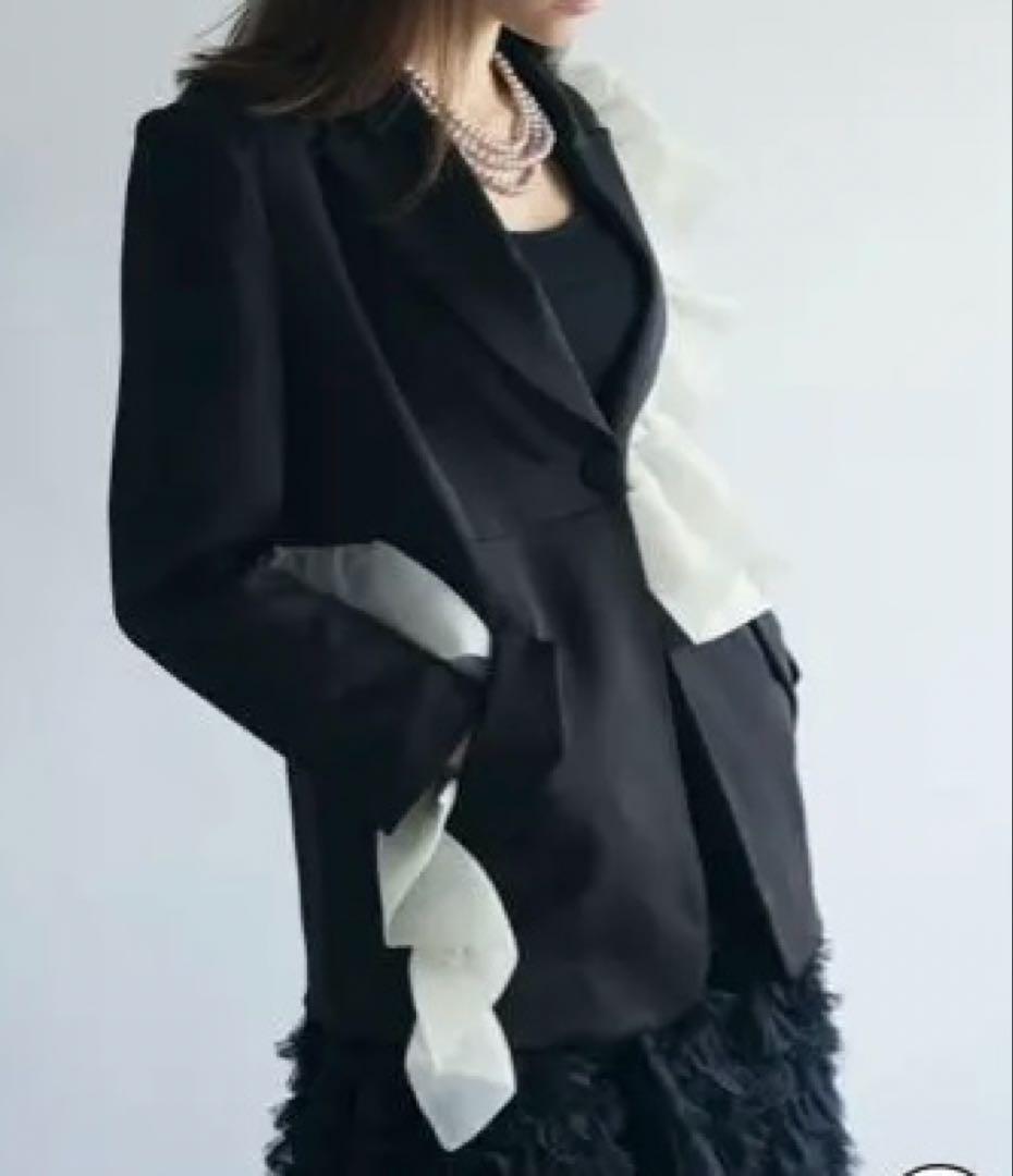 完売品❗️ freneアシメフリルマニッシュジャケット