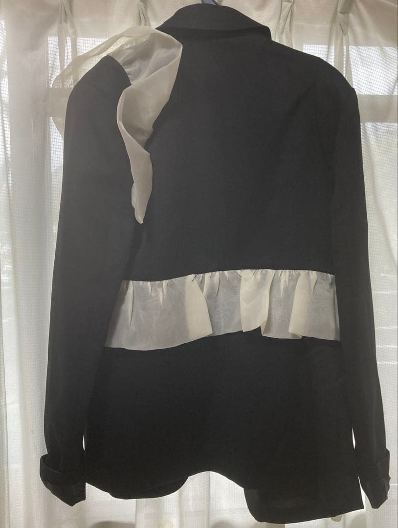 完売品❗️ freneアシメフリルマニッシュジャケット