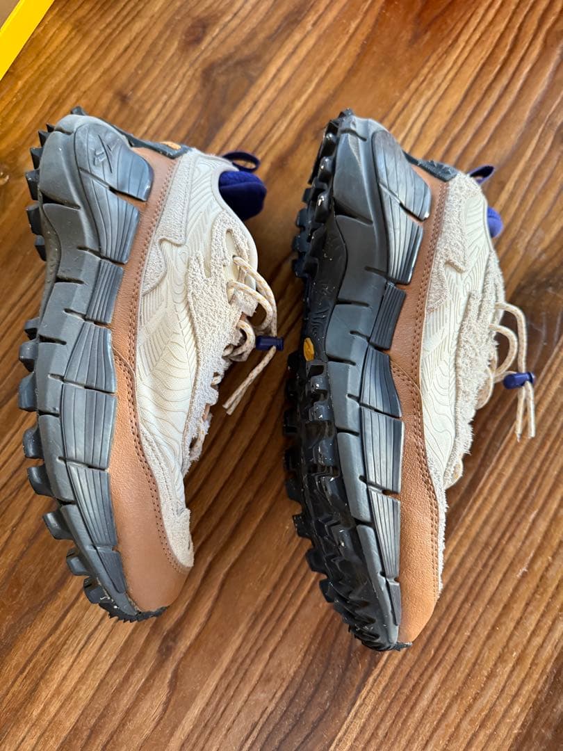 SY　リーボック　zigkinetica 24.5cm ベージュ　ブルー