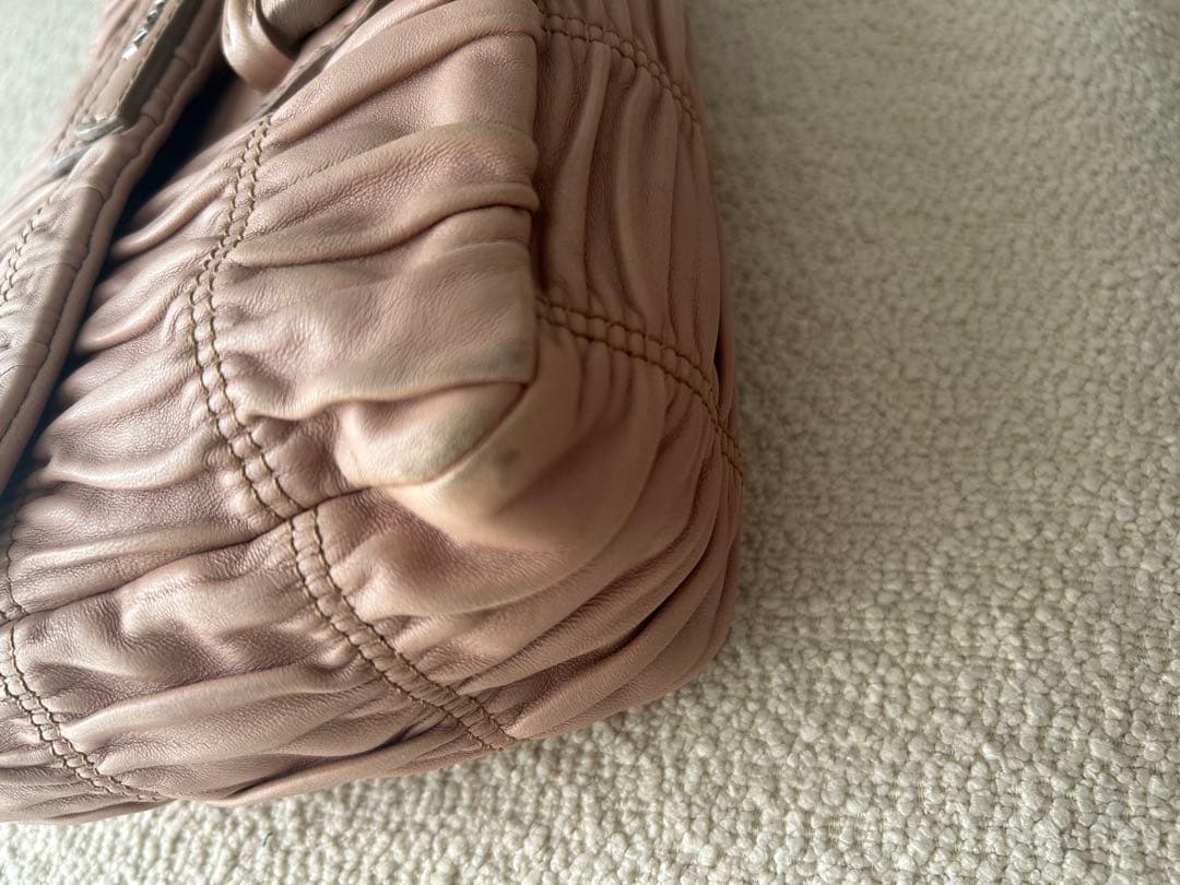 PRADA ショルダーバッグ　NAPPA GAUFRE
