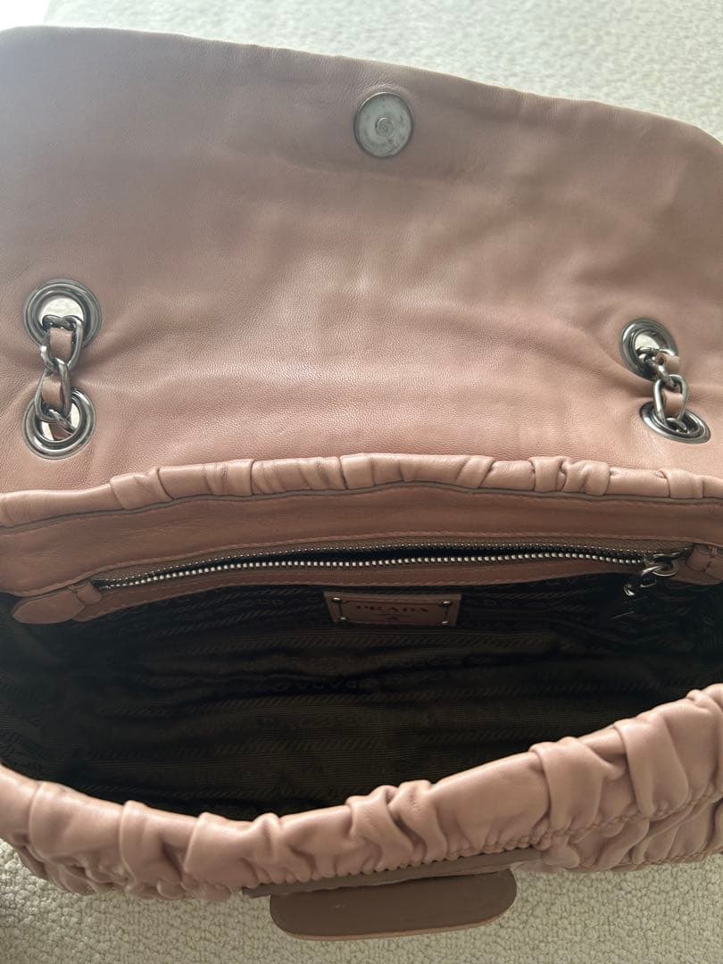 PRADA ショルダーバッグ　NAPPA GAUFRE
