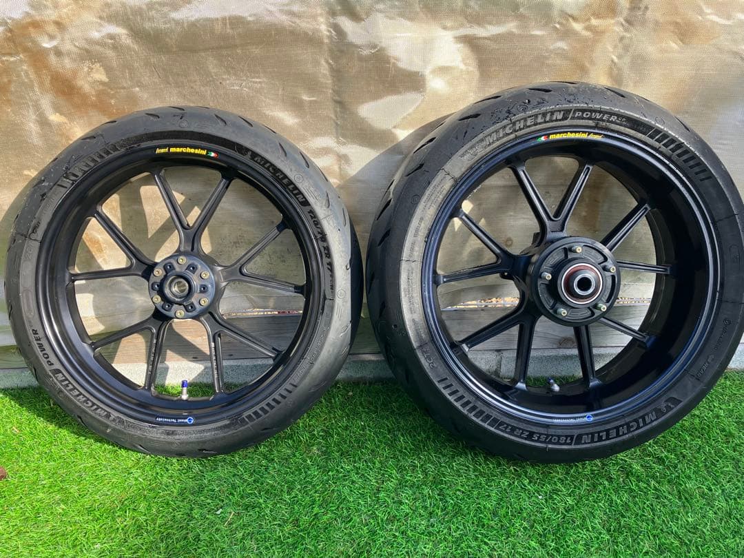 マルケジーニ(MARCHESINI)鍛造アルミホイールM10 VTR1000F