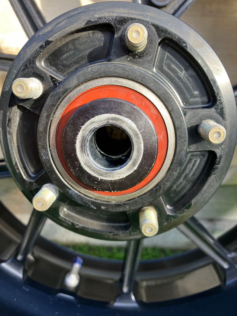 マルケジーニ(MARCHESINI)鍛造アルミホイールM10 VTR1000F