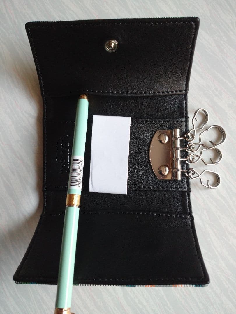 【新品】ヴィヴィアンウエストウッド 4連 キーケース タータンチェック 箱付き