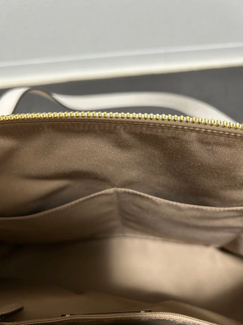 【期間限定セール】COACH トート 希少ホワイト ★豪華シグネチャー小物付！