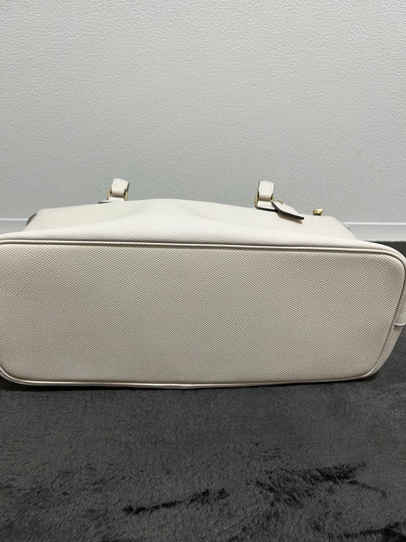 【期間限定セール】COACH トート 希少ホワイト ★豪華シグネチャー小物付！