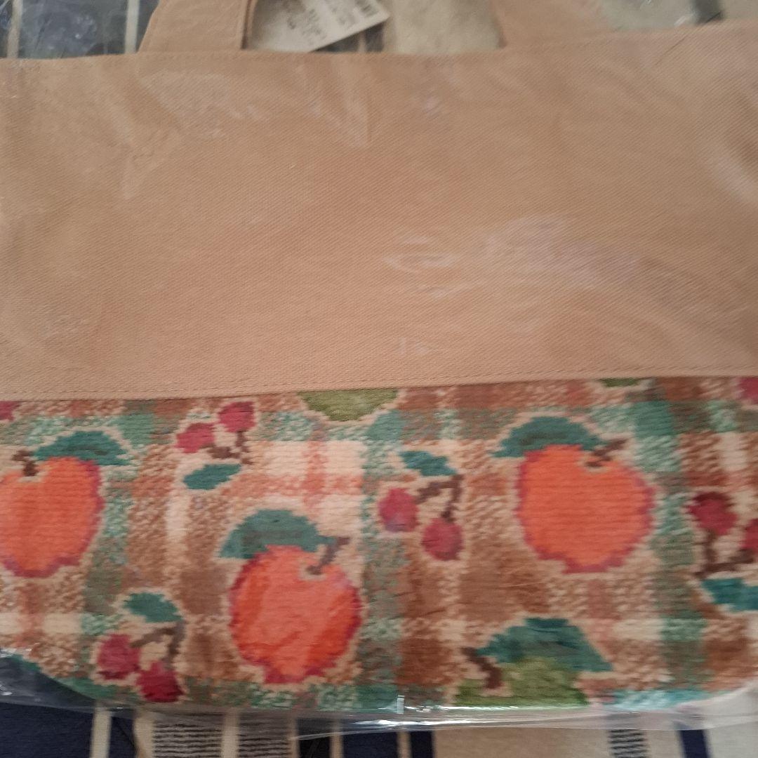 【フェイラーラブラリー♥️新品♥️】 トートバッグ、ハンカチ、ポーチの３点セット