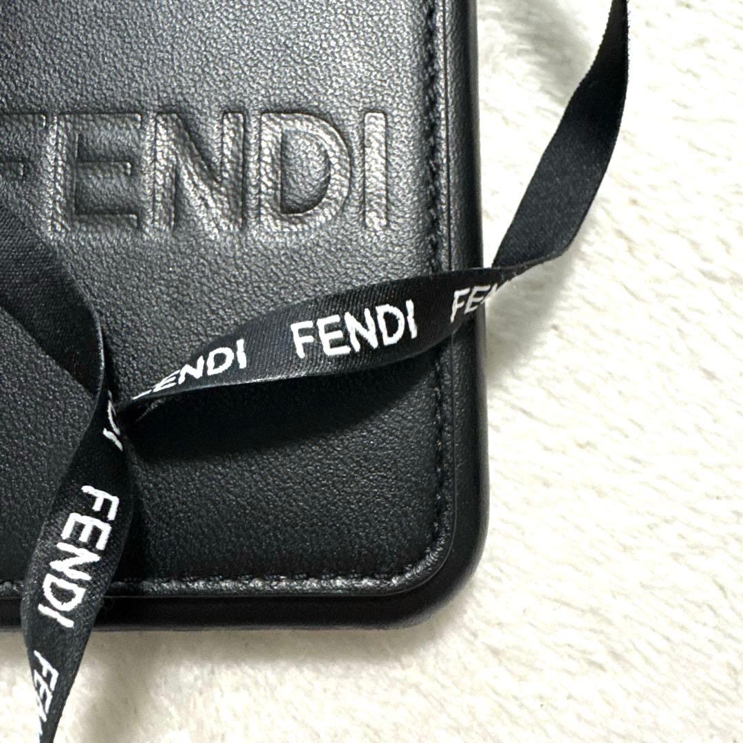 極美品 フェンディ iPhone14ケース 本革 シルバー金具 リボン ブラック