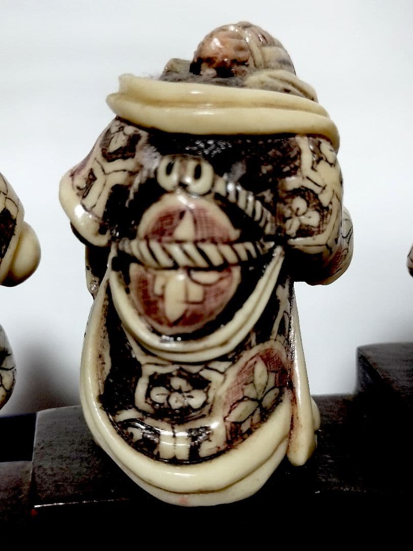 七福神の根付　箱入　飾り台付き