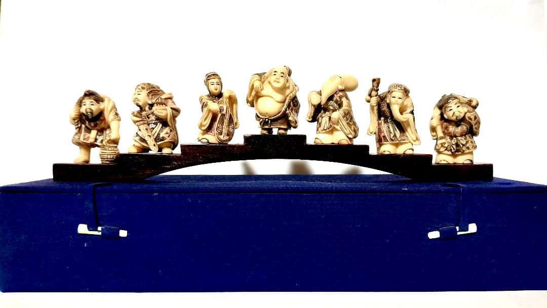 七福神の根付　箱入　飾り台付き