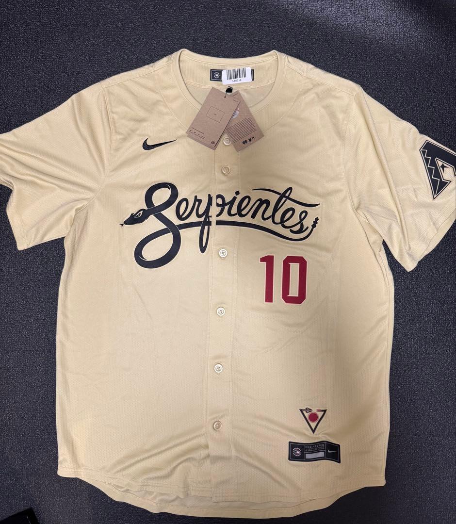 ジョーダン・ローラー City Connect 直筆サインユニフォーム