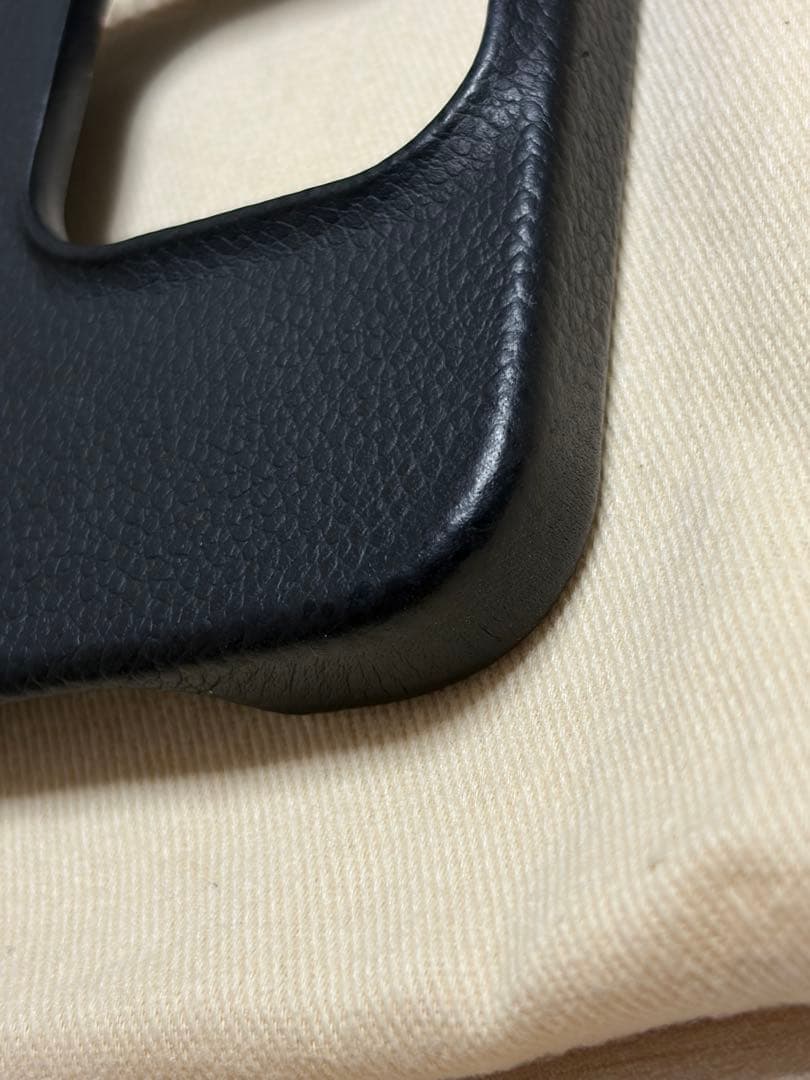 ✨極美品✨ルイヴィトン　iPhone15promaxケース　モノグラム　黒