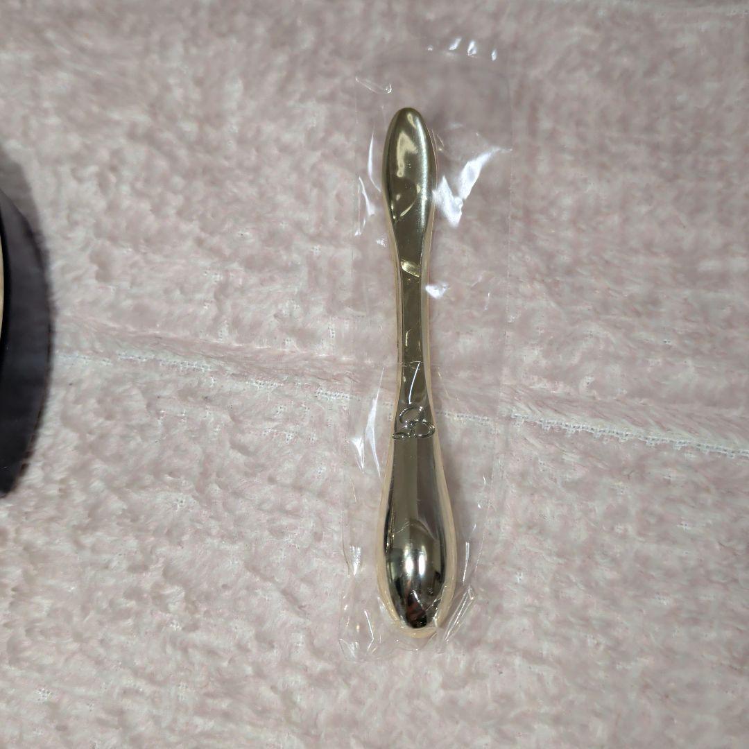 アルビオン　エクシア　アンベアージュエンピリアンアイ