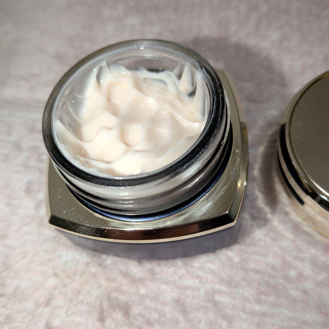 アルビオン　エクシア　アンベアージュエンピリアンアイ