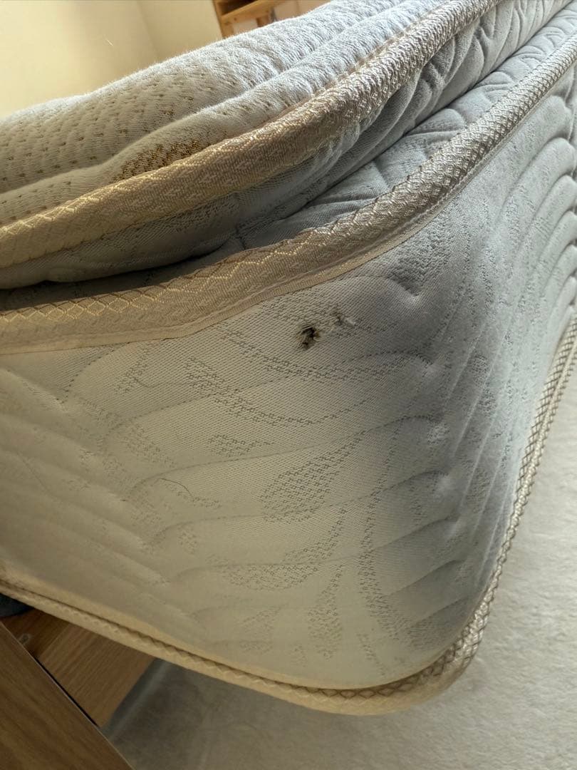 【株式会社　合道】 シモンズ　ゴールデンバリューピロートップ　ダブル