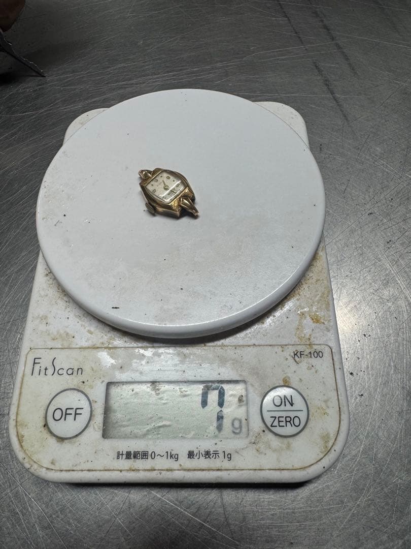 18Kゴールド 手巻き時計 角型 7gm