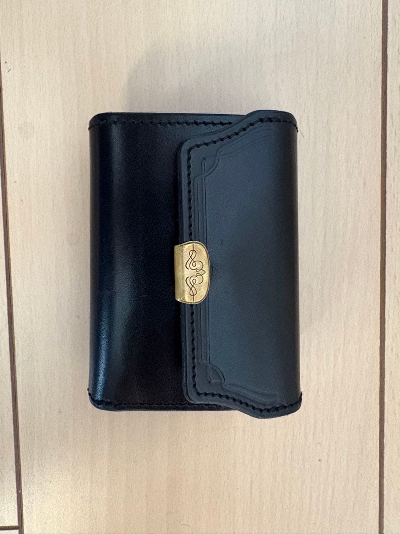 池之端銀革店　ブラック 三つ折り財布
