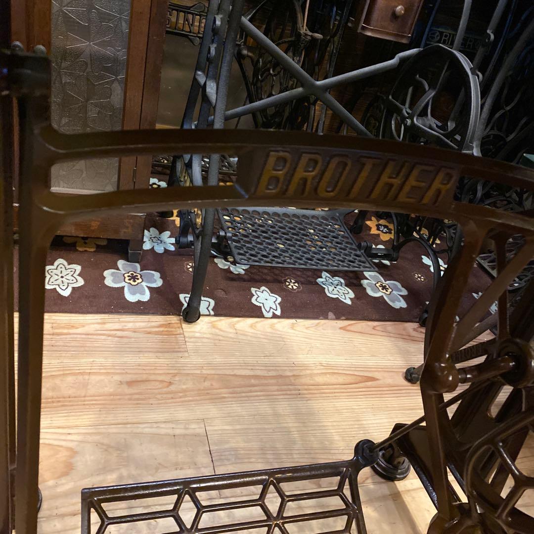 アンティークミシン脚テーブル