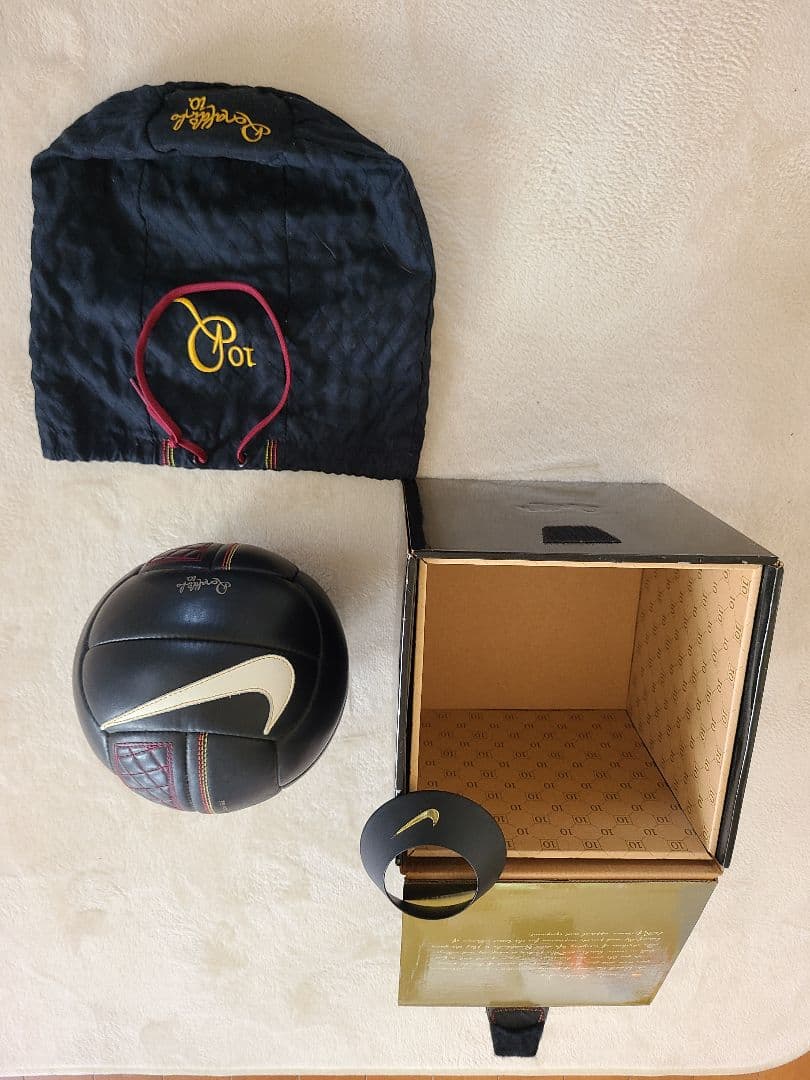 ロナウジーニョ×ナイキ限定ボール