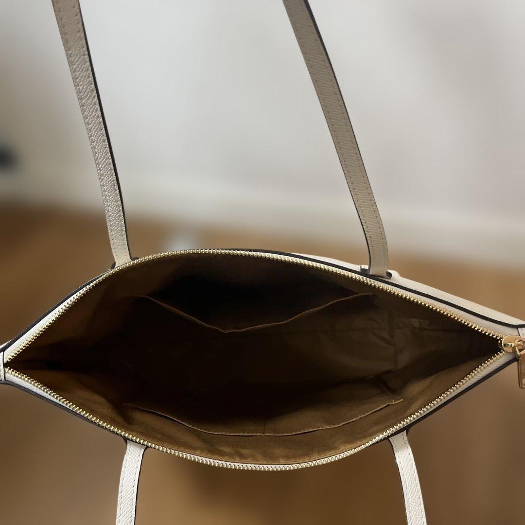 COACH ホワイトトートバッグ